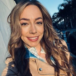 Meet your Posher, Jennifer